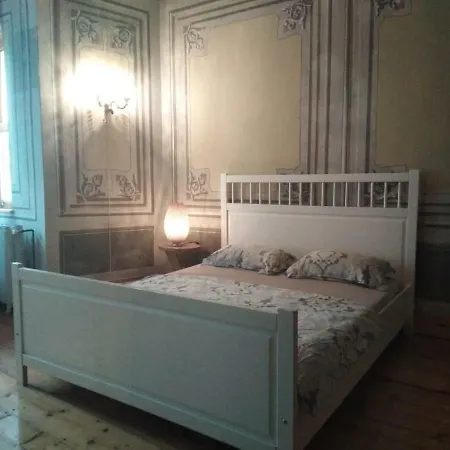 Galata Antique French House *