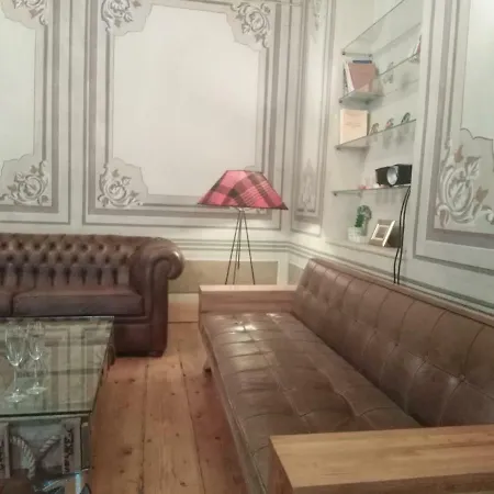 Galata Antique French House *